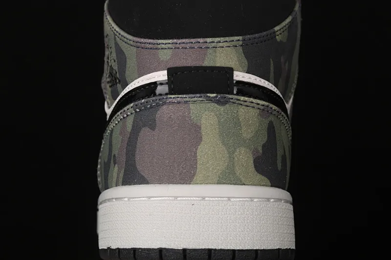 All Categories Air Jordan Jordan Series Basketball Shoes Air Jordan 1 Mid Air Jordan 1 Mid AJ1 Joe 1 Camouflage Green China Series Basketball Shoes CW5490-001